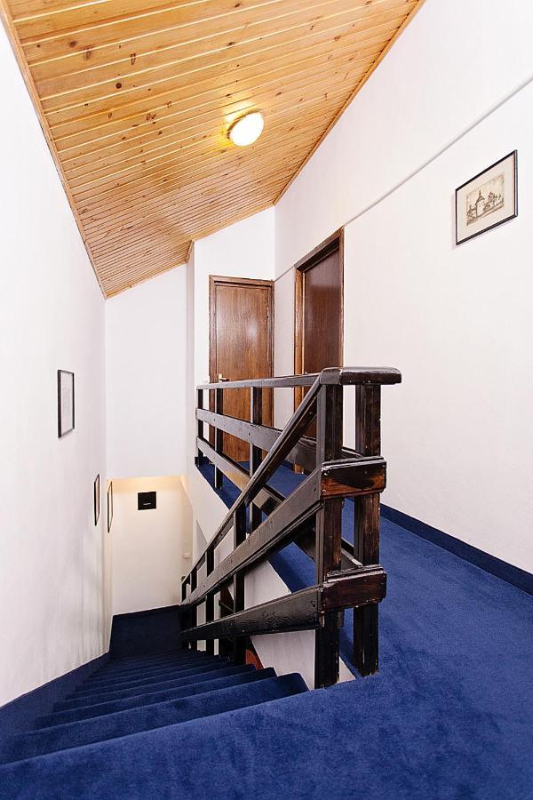 Vila Carolyne Predeal Bagian luar foto